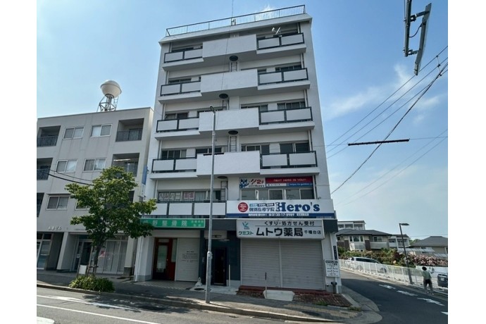 【B-15586】【自由ヶ丘駅】交差点角地で視認性◎の駅近物件です!