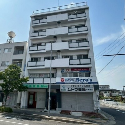 【B-15586】【自由ヶ丘駅】交差点角地で視認性◎の駅近物件です！