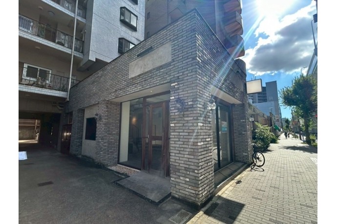 【B-15771】【軽飲食（カフェ、バー等）】グランドール・シャトー　B1階、1階