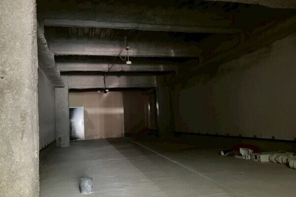 リアライズ伏見ビル　1階　【担当：長】