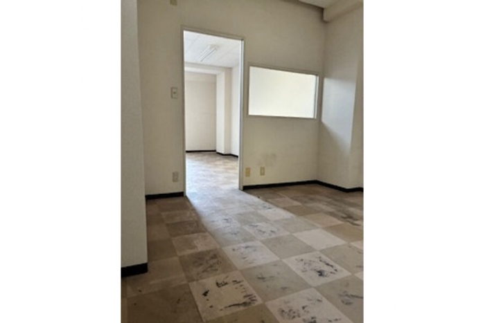 ファイブヒルズ 1階　【担当：土居】