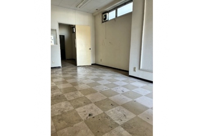 ファイブヒルズ 1階　【担当：土居】