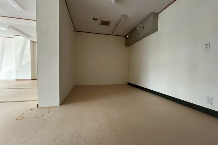 ウイング1階店舗【担当：水谷】