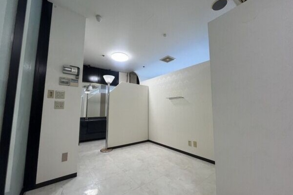 amiami　annex　5階C号室　【担当：松本】