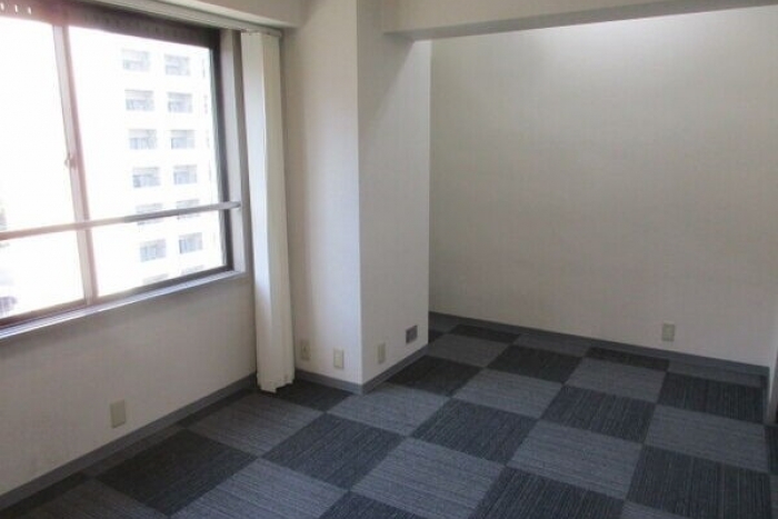 ニッシンビル　7階705号室　【担当：堀】