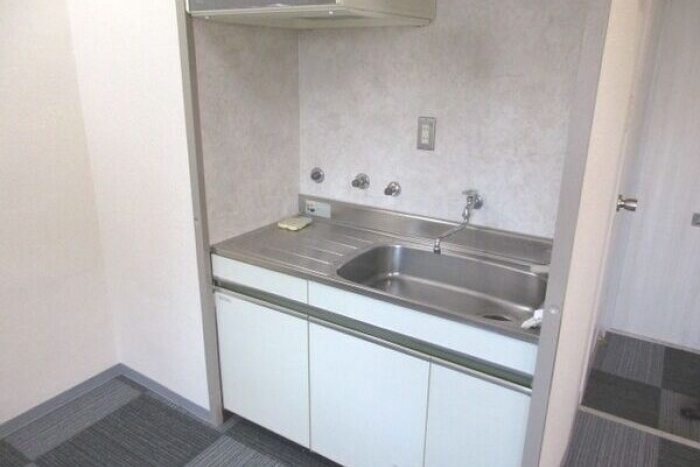 ニッシンビル　7階705号室　【担当：堀】