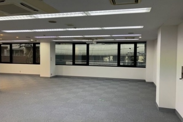 アークロック栄4階【担当：松本】