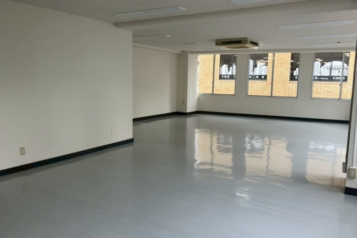 高橋ビル2階【担当：土居】