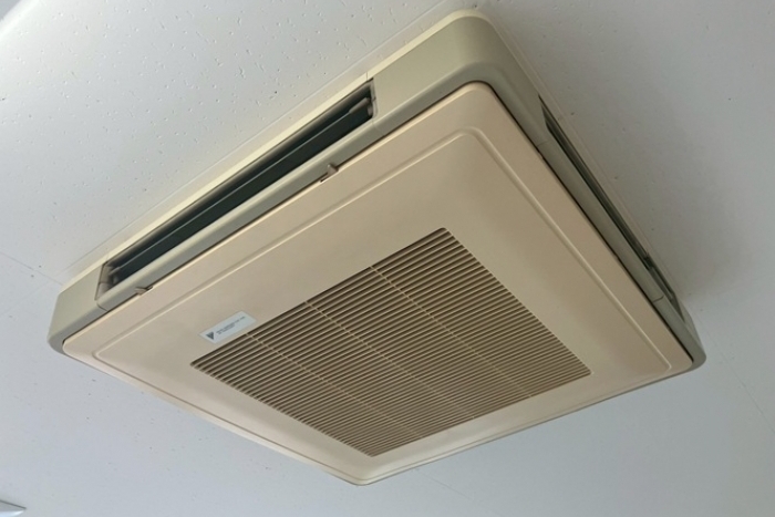 高橋ビル2階【担当：土居】