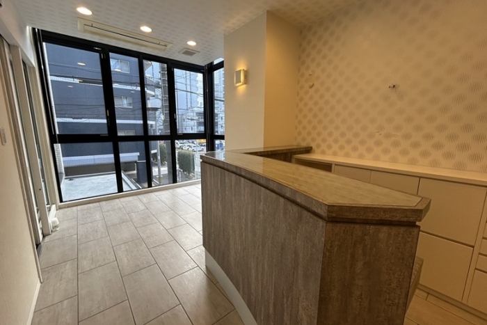 東区泉2丁目メディカルビル2階【担当：堀】