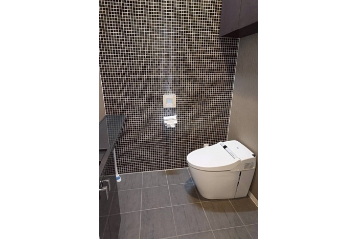 東区泉2丁目メディカルビル2階【担当：堀】