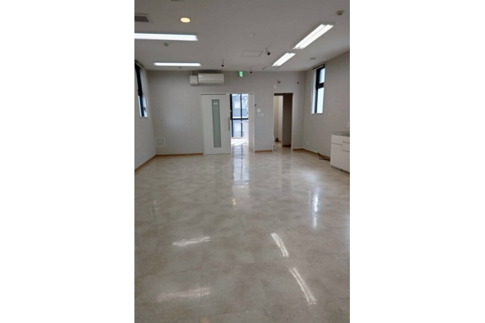 東区泉2丁目メディカルビル3階【担当：堀】