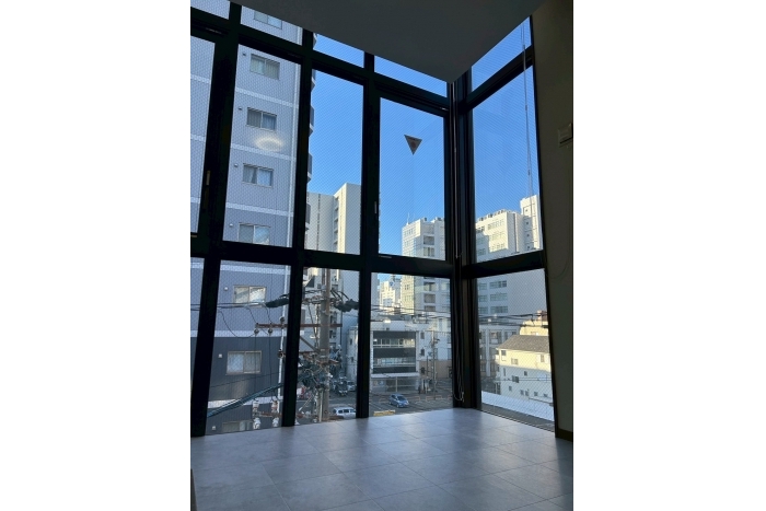 東区泉2丁目メディカルビル4階【担当：堀】