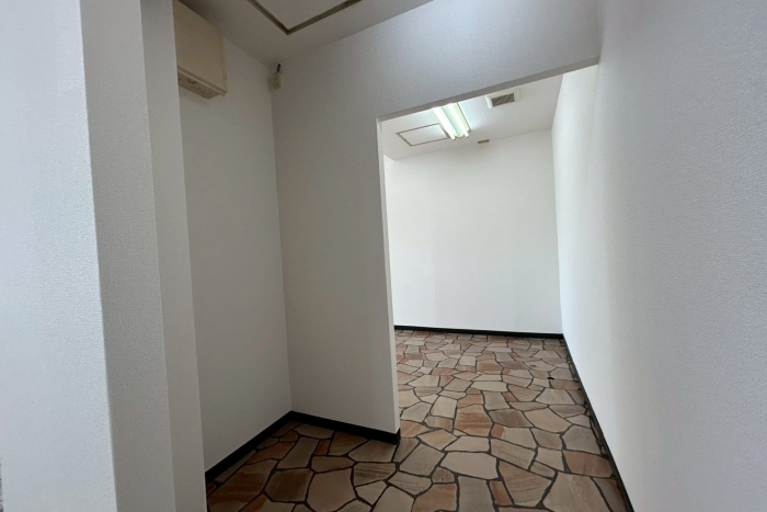 エクセランス内藤1階【担当：長】