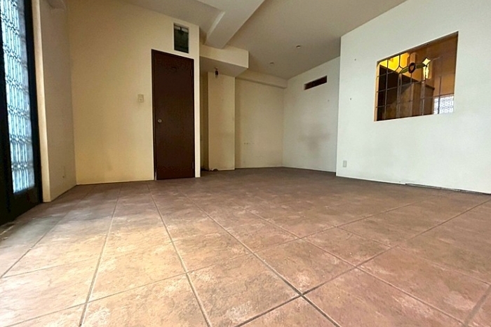 エクセレントビル1階【担当：長】