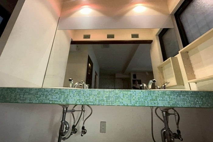 エクセレントビル1階【担当：長】