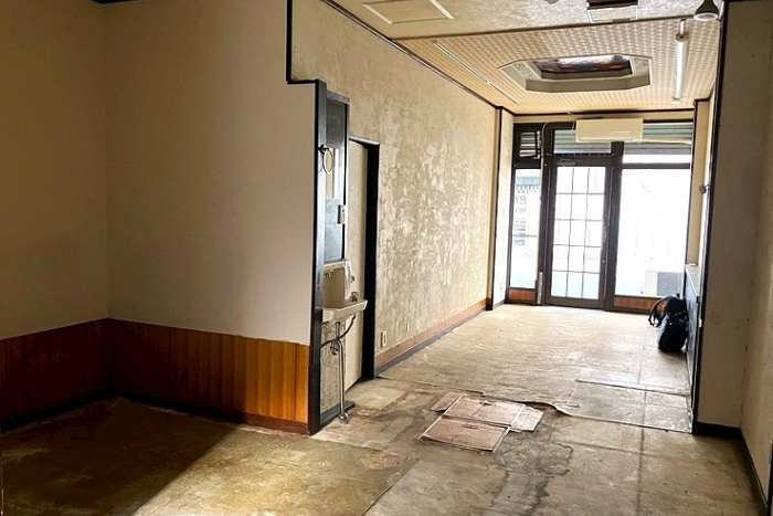 三品ビル　1階南側　【担当：土居】