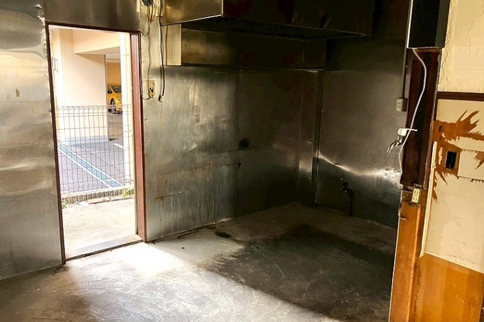 三品ビル　1階南側　【担当：土居】