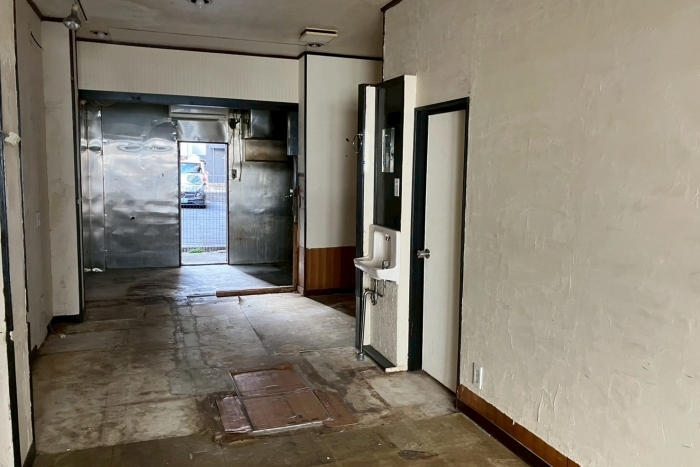 三品ビル　1階南側　【担当：土居】