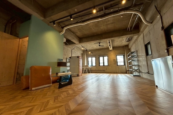 カーサ・モデルノ　2階【担当：長】