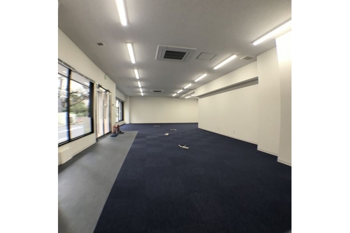 上前津エフワンビル　1階