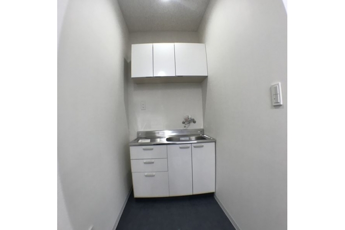 上前津エフワンビル　1階