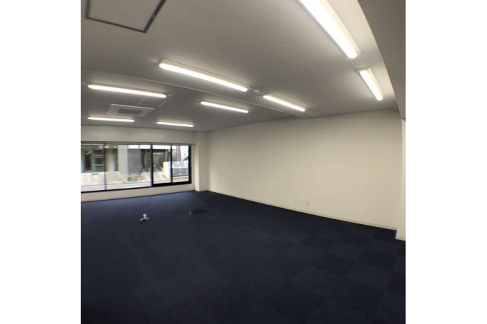 上前津エフワンビル　1階