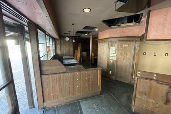 堀田通6丁目角店舗　1階　【担当：土居】