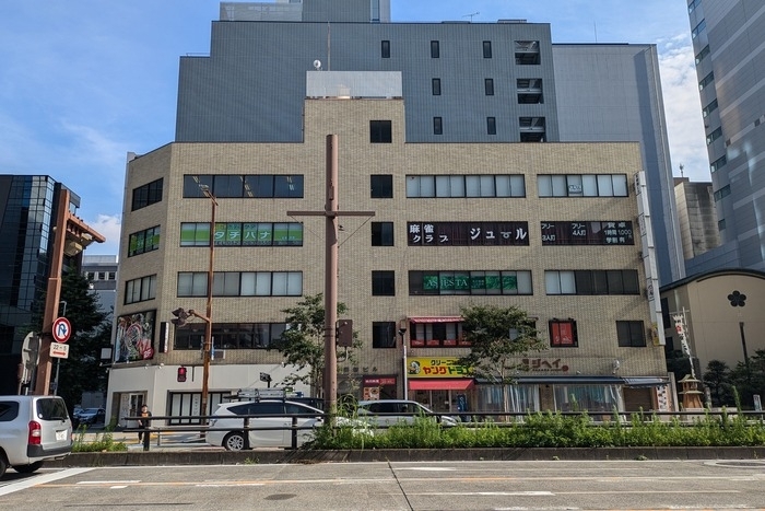 【錦2丁目】視認性良好、桜通沿いの駅近物件です。