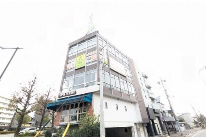 【東区 芳野】100㎡超の広々としたワンフロア物件です！