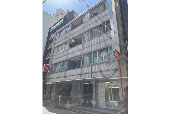「名古屋」、「国際センター」駅共に徒歩5分圏内！　