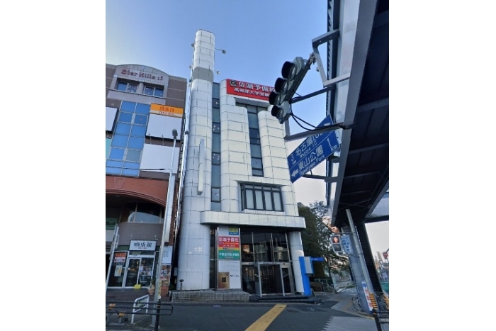 【星ヶ丘】交差点角地で視認性が高いテナントビルです！