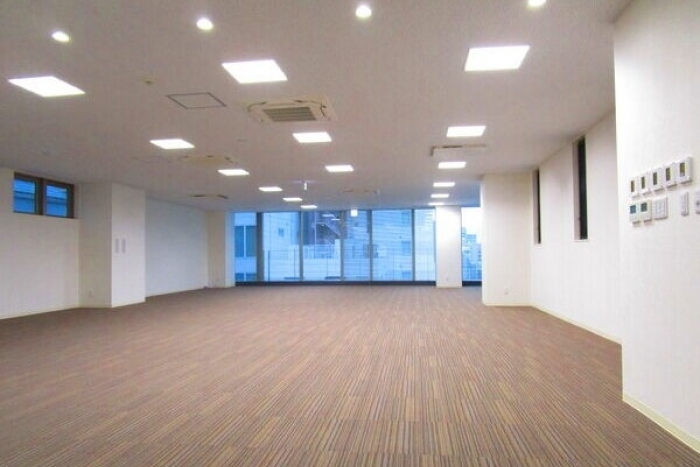 【伏見】貸室内にトイレ、給湯があり、便利です！