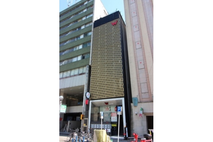 「栄」駅徒歩5分