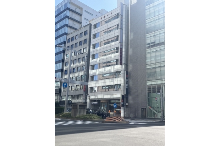 名駅ビルディング1階　【担当：土居】