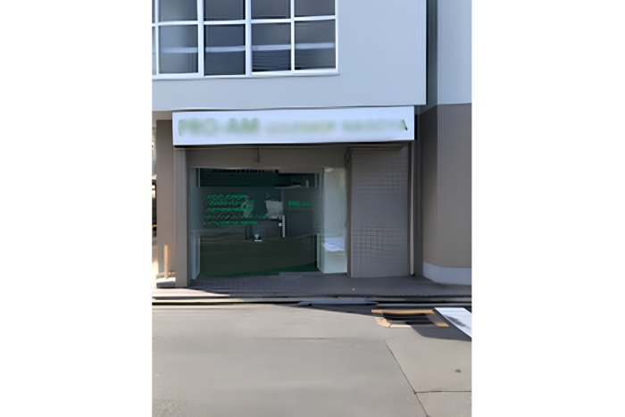 8番ビル東白壁　1階